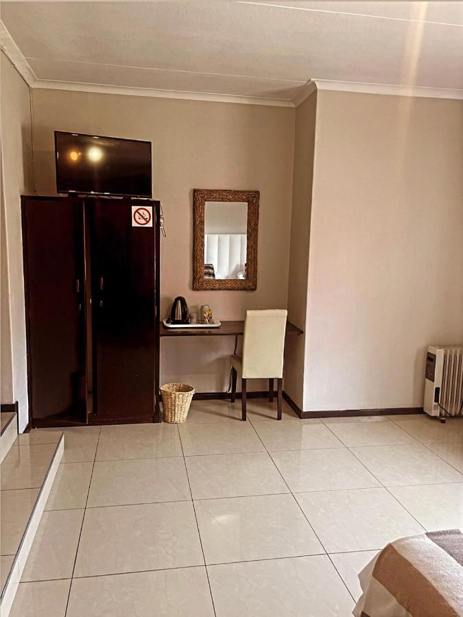 Ethithiya Boutique Guesthouse Βίντχουκ Εξωτερικό φωτογραφία