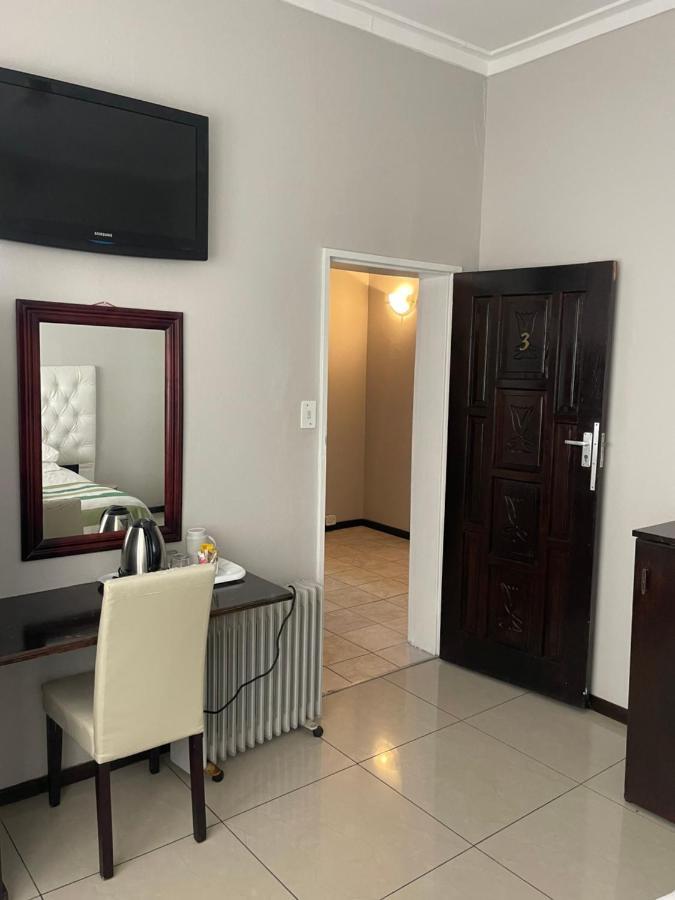 Ethithiya Boutique Guesthouse Βίντχουκ Εξωτερικό φωτογραφία