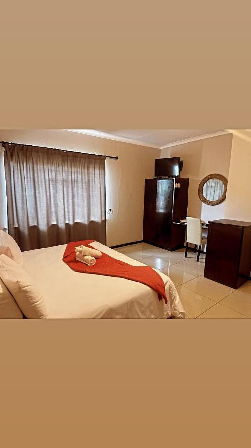 Ethithiya Boutique Guesthouse Βίντχουκ Εξωτερικό φωτογραφία