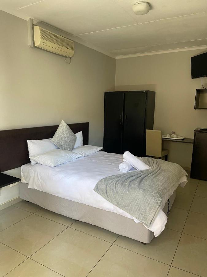 Ethithiya Boutique Guesthouse Βίντχουκ Εξωτερικό φωτογραφία