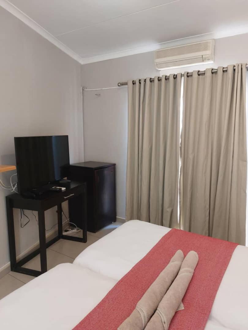 Ethithiya Boutique Guesthouse Βίντχουκ Εξωτερικό φωτογραφία